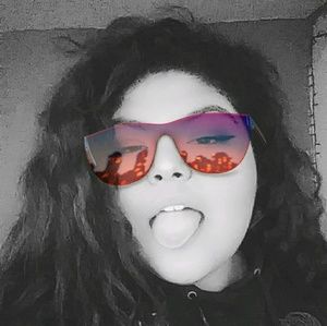 Meet your Posher, Pricilla